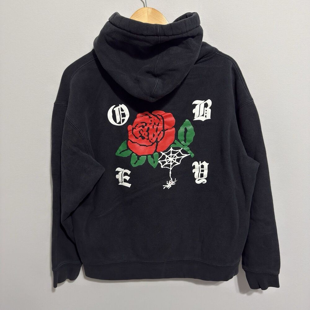 VTG Obey Hoodie Mens M Black Graphic Rose Streetwear Skate Pullover